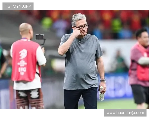 足球之夜热议国足选帅：李毅力荐欧洲少帅，骆明支招保级经验